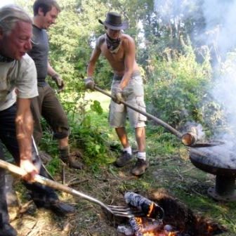 WB_Projekt_Wildniskueche_Kochgrube_1